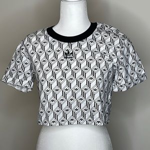 Adidas Size Small Crop Top